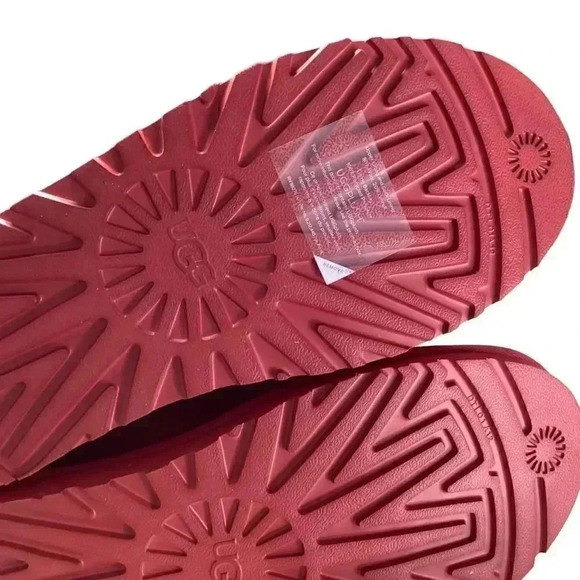 UGG Chukka Boots Shoes Mens 12 Red Neumel Suede Sheepskin Lace Up NEW - Picture 9 of 9